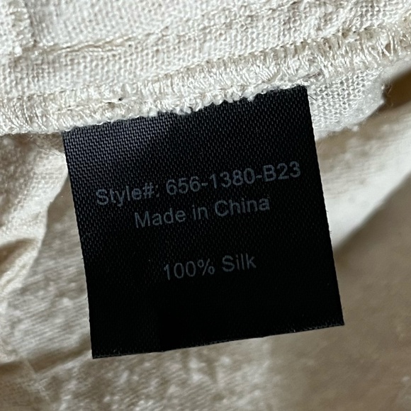 JENNI KAYNE | Bestselling Raw Silk Pleated High Waisted Short in Ivory | Size 12 - Picture 14 of 14